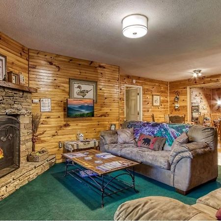 Sunset Ridge Cabin Pigeon Forge Extérieur photo