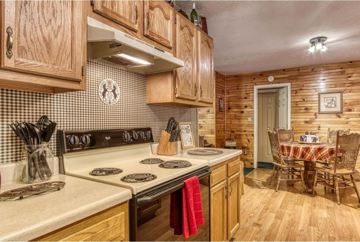 Sunset Ridge Cabin Pigeon Forge Extérieur photo