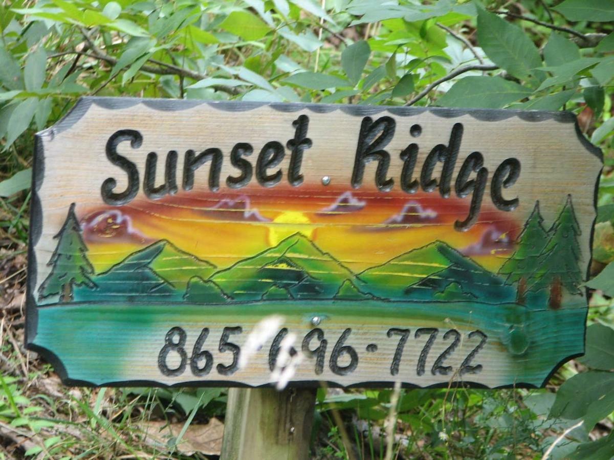 Sunset Ridge Cabin Pigeon Forge Extérieur photo